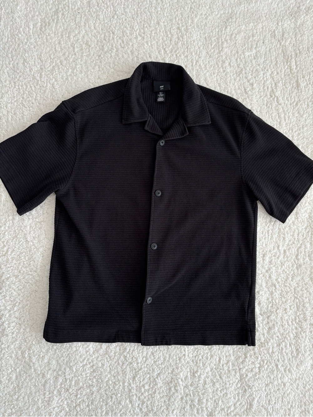 Black H&M Textured Camp Collar Shirt Short Sleeve Button Front Loose Fit Small